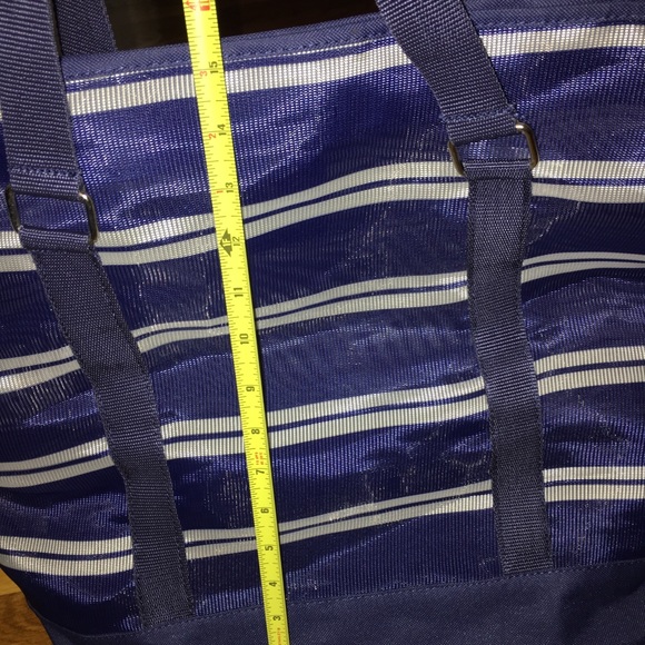 Tote - Picture 3 of 3